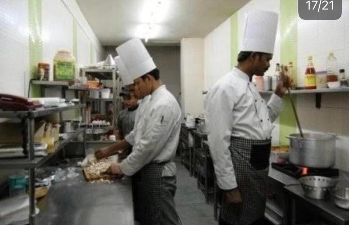 Bed & Breakfast Moon Residency-near Delhi Airport